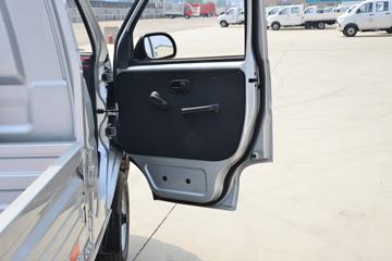 SRM��Դ ��S1 1.4L 102���� 2.7�׵�������΢��(��̥)ͼƬ