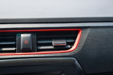 SRM��Դ ��S1 1.4L 102���� 2.7�׵�������΢��(��̥)ͼƬ