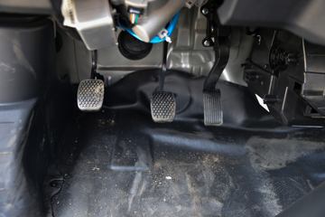 SRM��Դ ��S1 1.4L 102���� 2.7�׵�������΢��(��̥)ͼƬ