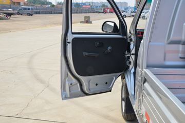 SRM��Դ ��S1 1.4L 102���� 2.7�׵�������΢��(��̥)ͼƬ