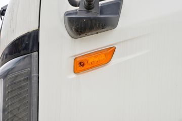 ���� ��¡ ������ 180���� 4X2 3.8����ж��(��ʿ��10��)(DYQ3181D6AB)ͼƬ