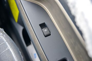 ���� ��¡ ������ 180���� 4X2 3.8����ж��(��ʿ��10��)(DYQ3181D6AB)ͼƬ