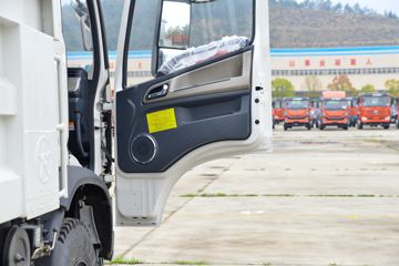 ���� ��¡ ������ 180���� 4X2 3.8����ж��(��ʿ��10��)(DYQ3181D6AB)ͼƬ