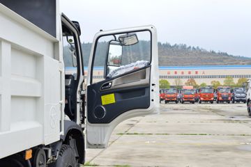 ���� ��¡ ������ 180���� 4X2 3.8����ж��(��ʿ��10��)(DYQ3181D6AB)ͼƬ