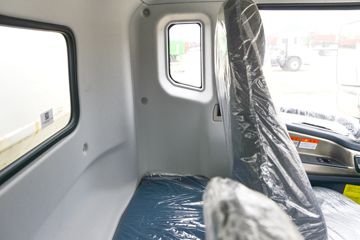 ���� ��¡ ������ 180���� 4X2 3.8����ж��(��ʿ��10��)(DYQ3181D6AB)ͼƬ