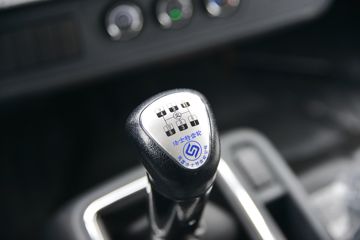 ���� ��¡ ������ 180���� 4X2 3.8����ж��(��ʿ��10��)(DYQ3181D6AB)ͼƬ