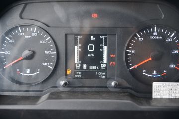 ���� ��¡ ������ 180���� 4X2 3.8����ж��(��ʿ��10��)(DYQ3181D6AB)ͼƬ