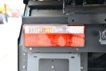 ���� ��¡ ������ 180���� 4X2 3.8����ж��(��ʿ��10��)(DYQ3181D6AB)ͼƬ