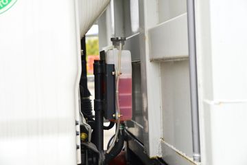 ���� ��¡ ������ 180���� 4X2 3.8����ж��(��ʿ��10��)(DYQ3181D6AB)ͼƬ