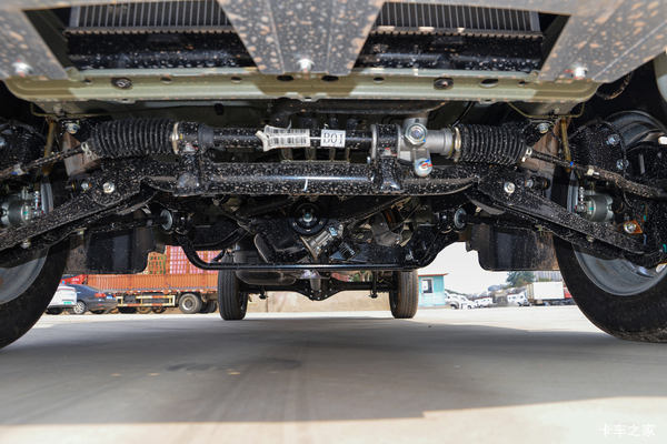 疯狂促销,直降0.8万!太原市金杯T3载货车系列优惠价