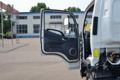 江淮 骏铃V6 155马力 4.15米单排厢式轻卡(HFC5043XXYP31K1C7NS)