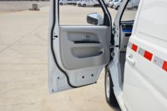 SRM鑫源 好运 2023款 创业型 2.5T 4.5米纯电动封闭货车38.64kWh