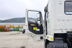 大运 风尚 245马力 4X2 绿化喷洒车(国六)(DYQ5182GPSD6AB)