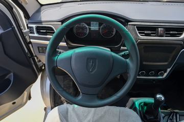 �� T5 1.6L 123���� ���� 3.4�׵�����ʽ΢��(JKC5034XXYD6LE)ͼƬ