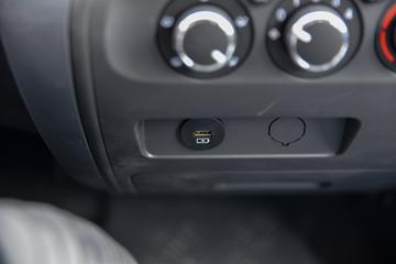 ���� �����Ԫ�� 1.8L 130���� ���� 3.7�׵�����ʽ�ῨͼƬ