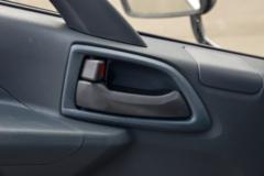 庆铃 五十铃KV100 131马力 4.205米单排栏板轻卡(QL1043FMHA)