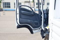 庆铃 五十铃KV100 131马力 4.205米单排栏板轻卡(QL1043FMHA)