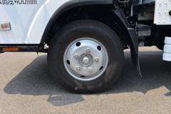 庆铃 五十铃KV100 131马力 4.205米单排栏板轻卡(QL1043FMHA)