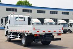 庆铃 五十铃KV100 131马力 4.205米单排栏板轻卡(QL1043FMHA)