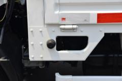 庆铃 五十铃KV100 131马力 4.205米单排栏板轻卡(QL1043FMHA)