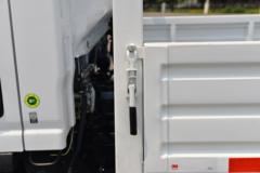 庆铃 五十铃KV100 131马力 4.205米单排栏板轻卡(QL1043FMHA)