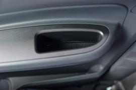 五十铃KV100&nbsp;载货车驾驶室                                               图片