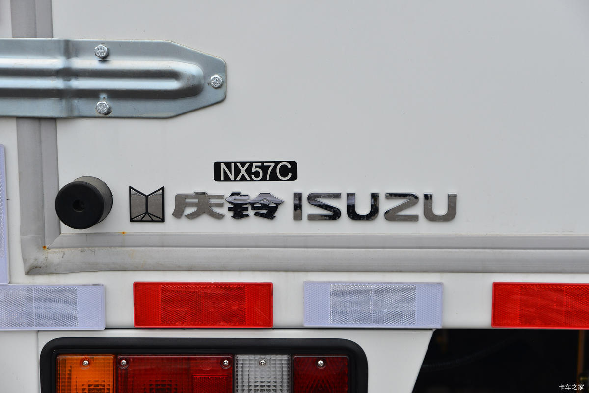  ʮKV100 131 4.15׵ʽῨ(QL5043XXYFMHA)װ                                                