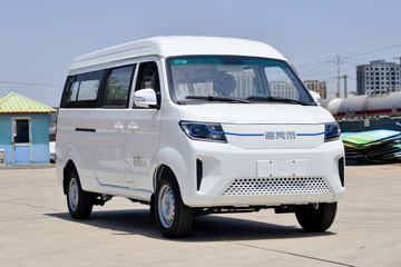 SRM鑫源 好运 2023款 标准型 2.3T 4.5米纯电动轻客38.64kWh