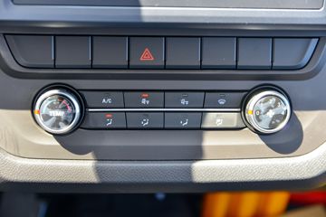 ������� ����EM 4.5T 3.815�׵��Ŵ��綯�����Ῠ59.4kWhͼƬ