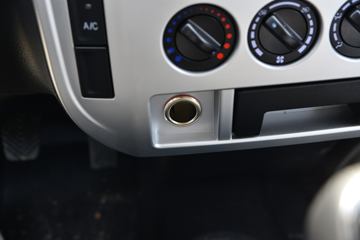 ����;�� T5 ��ȿ� ��׼�� 1.6L 105���� CNG 3.8�׵�����ʽС��(����)ͼƬ