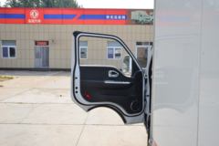 东风途逸 T5 年度款 标准款 1.6L 105马力 CNG 3.8米单排厢式小卡(国六)(EQ5031XXY16NCAC)