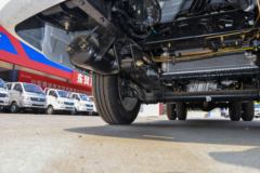 东风途逸 T5 年度款 标准款 1.6L 105马力 CNG 3.8米单排厢式小卡(国六)(EQ5031XXY16NCAC)