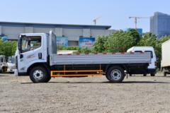 江铃 凯运+ 中窄体 129马力 4.2米单排栏板轻卡(国六)(JX1040TGA26) 江铃 凯运+ 中窄体 129马力 4.2米单排栏板轻卡(国六)(JX1040TGA26)