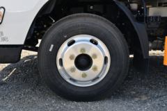 江铃 凯威宽体 豪华版 150马力 4.2米单排厢式轻卡(国六)(JX5046XXYTGA26)