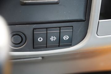 �������� ʱ�����726 151���� 4X2 2.8���Ű���ж��ͼƬ