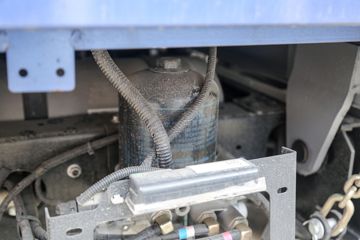 �������� ʱ�����726 151���� 4X2 2.8���Ű���ж��ͼƬ