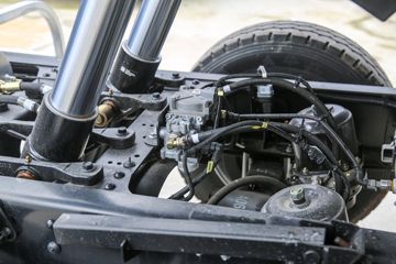 �������� ʱ�����726 151���� 4X2 2.8���Ű���ж��ͼƬ