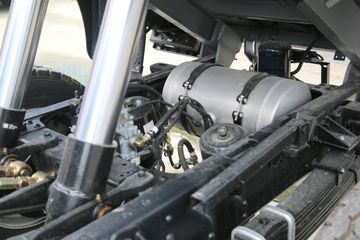 �������� ʱ�����726 151���� 4X2 2.8���Ű���ж��ͼƬ