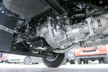 �������� ʱ�����726 151���� 4X2 2.8���Ű���ж��ͼƬ