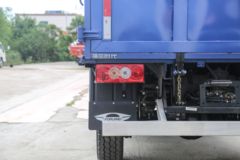 福田瑞沃 时代金刚726 151马力 4X2 2.8米排半自卸车