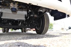 江铃 凯运＋ 中体 129马力 4X2 4.02米冷藏车(国六)(JX5044XLCTGA26)