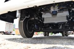 江铃 凯运＋ 中体 129马力 4X2 4.02米冷藏车(国六)(JX5044XLCTGA26)