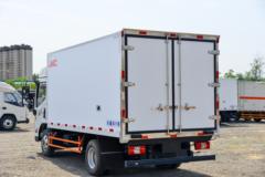 江铃 凯运+ 163马力 4X2 4.02米单排冷藏车(国六)(JX5049XLCXG26) 江铃 凯运+ 163马力 4X2 4.02米单排冷藏车(国六)(JX5049XLCXG26)