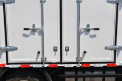 江铃 凯威宽体 127马力 4.08米单排厢式轻卡(国六)(气刹)(JX5045XXYTGD26)