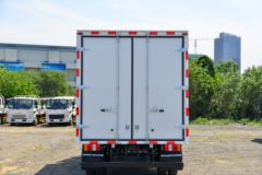 江铃 凯威宽体 127马力 4.08米单排厢式轻卡(国六)(气刹)(JX5045XXYTGD26)