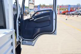 后浪Z1&nbsp;载货车驾驶室                                               图片