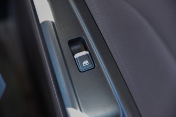 ���� �������� 143���� 3.2��˫�������Ῠ(����)(��ɲ)(JX1043TSGF26)ͼƬ