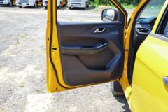 江铃 宝典 2023款 2.5T柴油 140马力 手动两驱 长轴双排皮卡