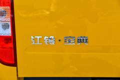 江铃 宝典 2023款 2.5T柴油 140马力 手动两驱 长轴双排皮卡