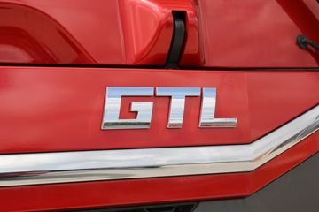 福田 欧曼GTL星翼Pro版 8.5L柴油 320马力 6X2 法士特9档 9.53米栏板载货车外观图片
